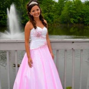A Line Dress; size 2 lightly altered (taken in on the side).